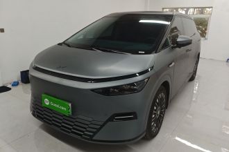 小鹏X9 2025款 纯电 740超长续航 Max