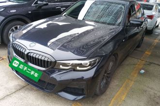 宝马3系 2022款 325i M运动曜夜套装