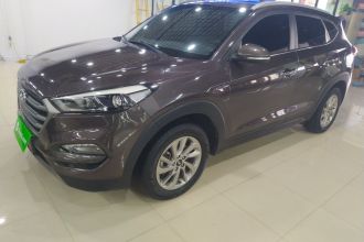 现代 途胜 2015款 1.6T 双离合两驱智能型