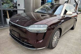 鸿蒙智行 问界M9 2025款 增程 Ultra版 52kWh 5座版 (192线激光雷达）
