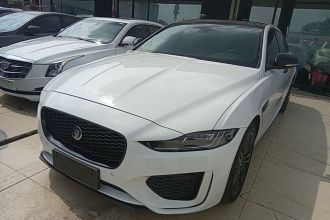 捷豹XEL 2024款 2.0T 250PS R-DYNAMIC S耀黑运动版