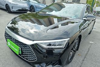 比亚迪 汉 2024款 DM-i 荣耀版 121KM 尊荣型