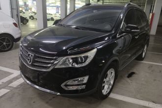 宝骏560 2015款 1.8L 手动精英型