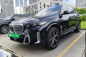 宝马X5 2023款 xDrive 30Li 尊享型M运动套装
