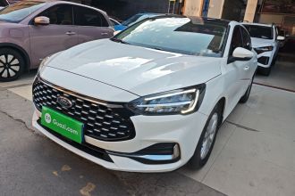 福特 福克斯 2021款 三厢 EcoBoost 180 自动锋潮型