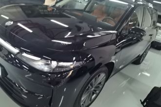 零跑汽车 零跑C16 2026款 增程 280激光雷达智尊版 6座
