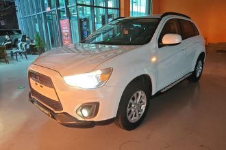 三菱 劲炫ASX 2013款 2.0L CVT两驱精英版