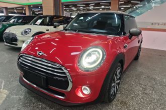 MINI 2019款 1.5T COOPER 艺术家
