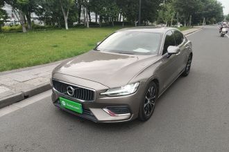 沃尔沃S60 2022款 B4 智逸豪华版
