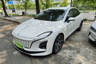 红旗E-QM5 2023款 基础出行版