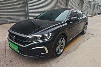大众 帕萨特 2023款 改款 330TSI 豪华版