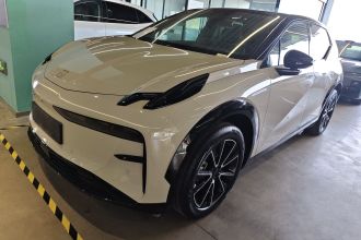 极氪X 2025款 四座后驱魔方版