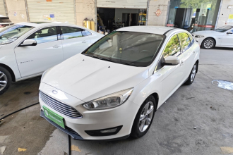 福特 福克斯 2017款 三厢 1.6L 自动舒适型智行版