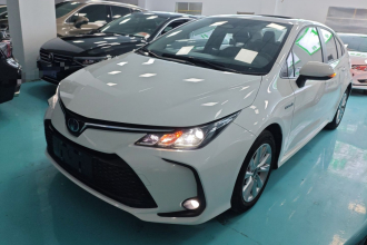 丰田 卡罗拉 2023款 1.8L 智能电混双擎 精英版