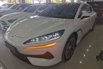 腾势Z9GT 2024款 1100四驱Max版