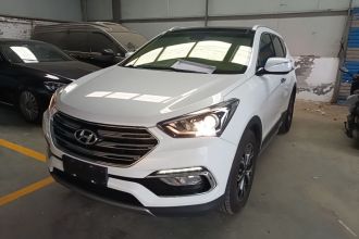 现代 胜达 2017款 2.0T 自动四驱智能型 7座