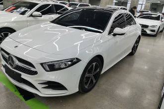 奔驰A级 2022款 改款三 A 200 L 运动轿车时尚型