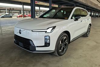 沃尔沃XC70插电式混动 2026款 四驱超长续航Core