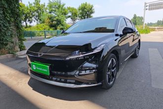 五菱汽车 五菱星光 2025款 610km 智能旗舰型