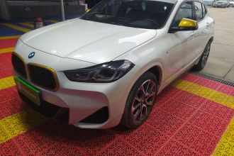宝马X2 2023款 xDrive 25i 曜熠版