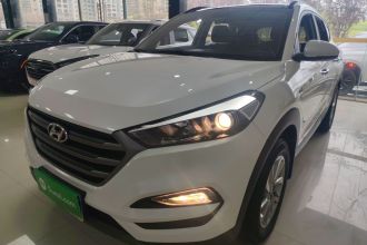 现代 途胜 2015款 1.6T 双离合两驱智能型