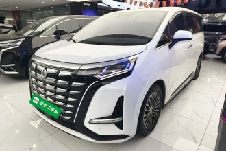 腾势D9 2022款 DM-i 970 四驱旗舰型