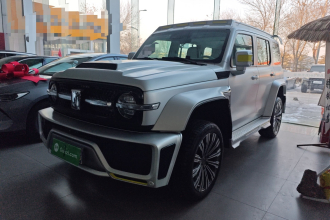 超境汽车 共创坦克300 2021款 2.0T 赛博坦克