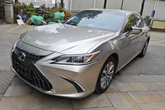 雷克萨斯ES 2023款 200 卓越版