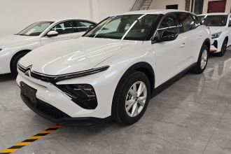 雪铁龙 凡尔赛C5 X 2025款 1.6T 海外版