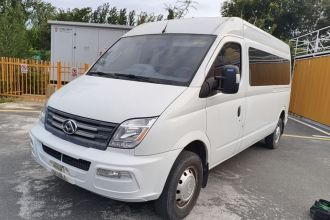 上汽大通MAXUS 新途V80 2021款 2.0T 手动经典傲运通长轴中顶6/7/8/9座