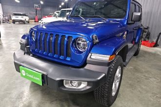Jeep 牧马人 2019款 2.0T Sahara 四门版 国VI
