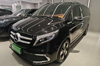 奔驰V级 2021款 V 260 L 长轴距尊贵版