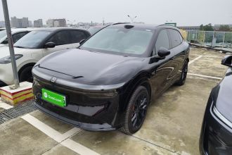 极氪7X 2025款 75kWh 后驱智驾版