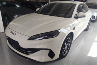 比亚迪 海豹06新能源 2025款 DM-i 智驾版 120KM尊荣型