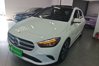 奔驰B级 2021款 B 200 动感型