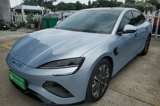 比亚迪 海豹 2023款 冠军版 550km 尊贵型