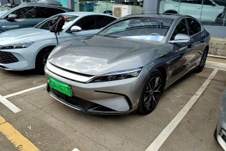比亚迪 汉 2024款 EV 荣耀版 610KM四驱天神之眼智驾型