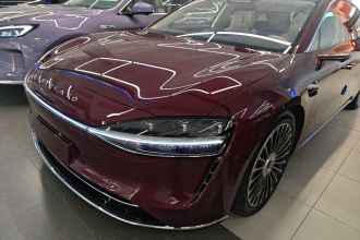 鸿蒙智行 享界S9 2025款 增程 Ultra