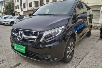 奔驰 威霆 2021款 2.0T 商务版 7座