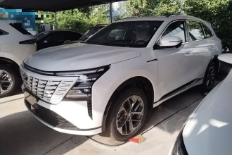 长安CS75 PLUS 2025款 第四代 1.5T 新蓝鲸 智慧尊享型