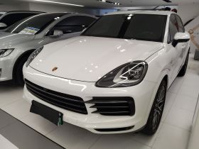 保时捷 Cayenne新能源 2023款 Cayenne E-Hybrid 2.0T 铂金版