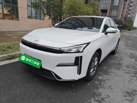 吉利银河 银河L6 2025款 EM-i 60km 启航版