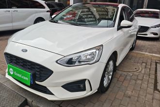 福特 福克斯 2020款 三厢 EcoBoost 180 自动锋潮型