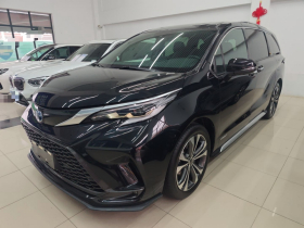 丰田 格瑞维亚 2023款 2.5L混动 尊爵VIP版