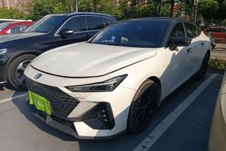 长安UNI-V 2022款 1.5T 尊贵型