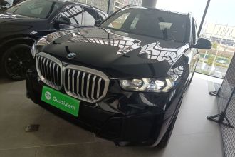 宝马X5 2023款 xDrive 40Li M运动曜夜套装