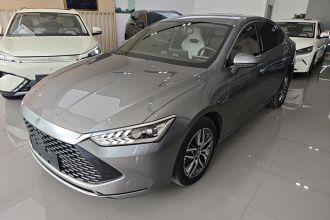 比亚迪 秦PLUS 2024款  荣耀版 DM-i 120KM超越型