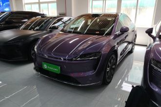 鸿蒙智行 智界R7 2025款 增程 331km Ultra