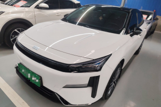 吉利银河 银河L6 2025款 EM-i 140km 探索+版