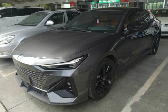 长安UNI-V 2022款 1.5T 尊贵型